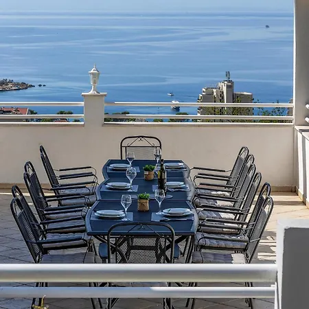 Dom wakacyjny Beautiful In With Wifi Makarska